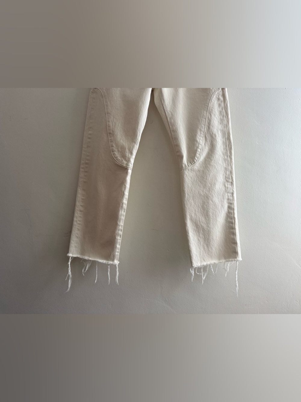 Levi’s 501 Off White Straight Leg, Raw Hem, Button Fly Jeans - Picture 11 of 16